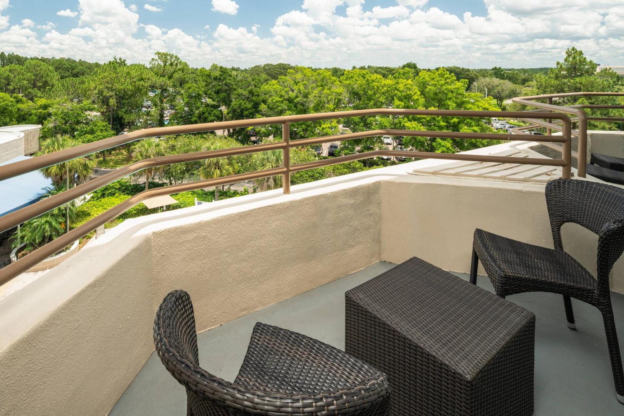 Sheraton Tampa Brandon Hotel Экстерьер фото