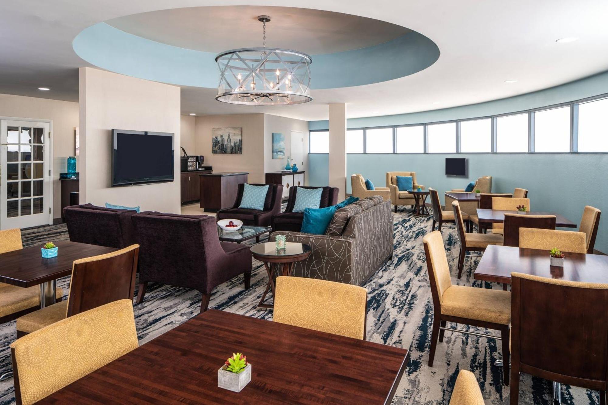 Sheraton Tampa Brandon Hotel Экстерьер фото